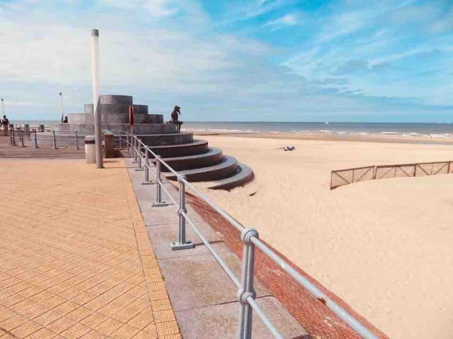 Casita Ostend City & Beach Exteriör bild